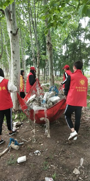 周口市联营职业中等专业学校 深入社区协力创城(二A